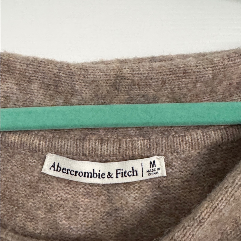 Like New Abercrombie Women's Off-Shoulder Brown Sweater - Picture 3 of 3